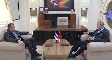 Milli Savunma Bakanı Akar, Yunanistan Savunma Bakanı Panagiotopoulos ile bir araya geldi