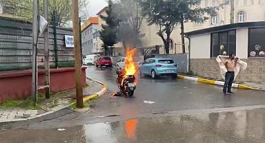 Motorunu yakan adam itfaiyenin söndürmesine izin vermedi
