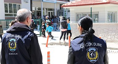 Ülke genelinde "Güvenli Eğitim Uygulaması" gerçekleştirildi