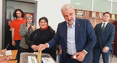 AK Parti İstanbul İl Başkanı Kabaktepe oyunu Başakşehir'de kullandı
