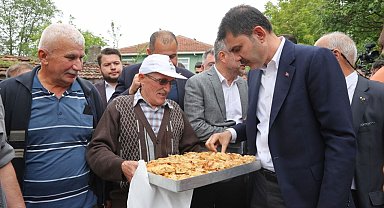 Bakan Kurum: "Pazartesi günü 5 milyon liralık kaynağı belediyemize göndereceğim''