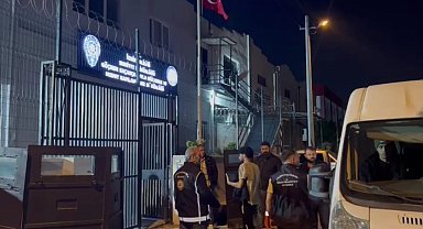 İzmir'de göçmen kaçakçılığı operasyonu: 3 tutuklama