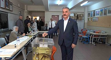 MHP Genel Sekreteri Büyükataman oyunu Bursa'da kullandı