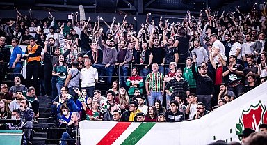 Pınar Karşıyaka'nın konuğu Bursaspor