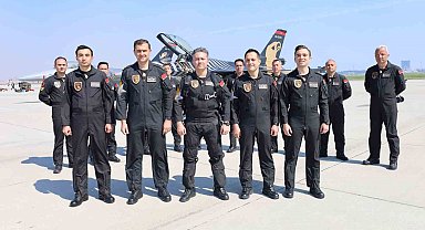 TEKNOFES'te Gösteri Yapan SOLOTÜRK Pilotu Yaşadığı Heyecanı Anlattı