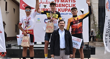 Türkiye Kupası 2. Etap Puanlı Yol Bisiklet Yarışları Sındırgı’da Gerçekleşti