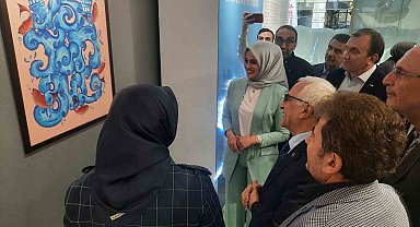 Uluslararası Poster Sergisi 'İstanbul' temasıyla Beyoğlu'nda açıldı