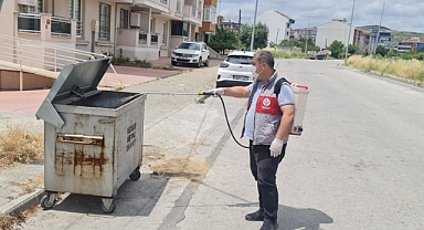 Altıeylül'de İlaçlama Çalışmaları Aralıksız Sürüyor