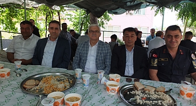 Burhaniye’de Geleneksel Bahadınlı Hayrı 3 Bin Kişiyi Buluşturdu