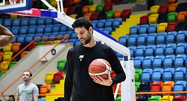 P. Karşıyaka'nın Troy Selim Şav transferine sakatlık engeli