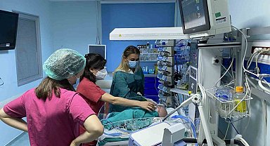 Türk doktorlar dünyaya
