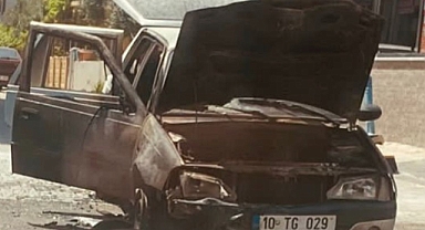 Alev Alev Yanan Otomobilden Atlayarak Kurtuldu