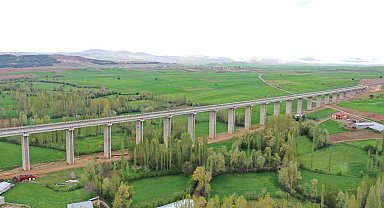 Ankara-İzmir Hızlı Treni ile 14 saatlik yolculuk 3,5 saate inecek