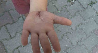 Arnavutköy'de çocukların sesinden rahatsız olup üzerlerine çamaşır sulu sıvı attı iddiası