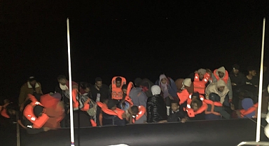Ayvalık Açıklarında 88 Düzensiz Göçmen Yakalandı