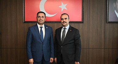 Bakan Kacır, Biga Belediyesi'ni ziyaret etti