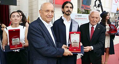 Başkan Yaşar, Başkentlilerin mezuniyet heyecanına ortak oldu