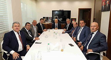 Başkan Yaşar hemşehileriyle buluştu