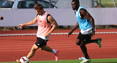 Beşiktaş, çift kale taktik maçı yaptı