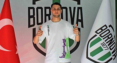 Bornova FK, iki takviye daha gerçekleştirdi