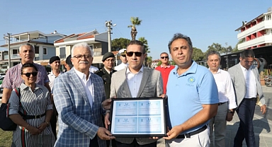 BURHANİYE' DE MAVİ BAYRAKLI PLAJLAR 7 OLDU