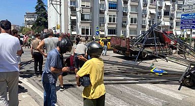 Bursa'da freni patlayan kamyon yaya ve araçları biçti: 2 yaralı