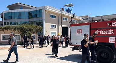 Bursa'da korkutan fabrika yangını: 3 işçi dumandan etkilendi