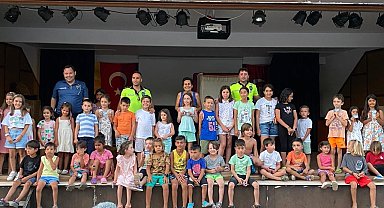 Datçalı miniklere 'Hacivat ve Karagöz' ile trafik eğitimi verildi