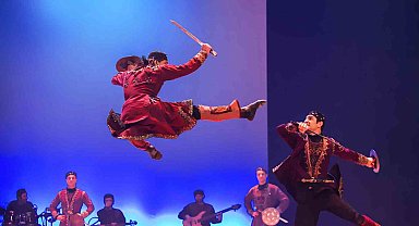 Dünyaca ünlü dans topluluğu Sukhishvili Bursa Festivali'nde