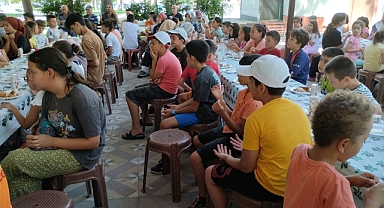Edremit’te Çocuklarla Camide Kahvaltı Programı Düzenlendi  