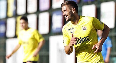 Fenerbahçe günü çift antrenmanla tamamladı
