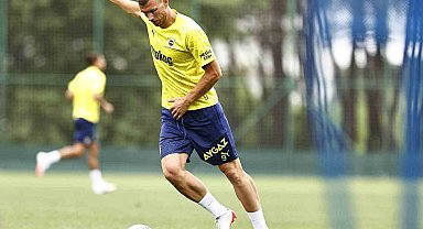 Fenerbahçe'de yeni transfer Edin Dzeko, ilk antrenmanına çıktı