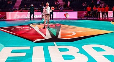 FIBA, LED Cam Zeminli sahasını Madrid'de tanıttı