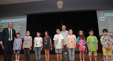 Genç matematikçiler İzmir Ekonomi'de buluştu