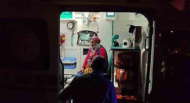İki motosiklet çarpıştı, 5 kişi yaralandı