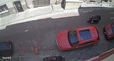 İstanbul'da engelli oyuncu Ümit Odacı'nın yaşadığı kaza kamerada