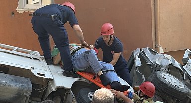 İstanbul'da kamyonet dehşeti: Ortalık savaş alanına döndü, eşi sinir krizi geçirdi