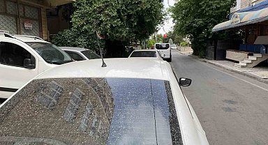 İstanbul'da sabah saatlerinde yağış etkili oldu: Bazı otomobillerin üzeri çamurla kaplandı