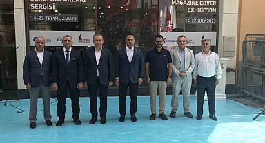 İstiklal Caddesi'nde '15 Temmuz Dergi Kapakları Sergisi' açıldı