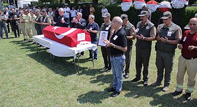 İzmir'deki orman yangınında şehit olan orman işçisi memleketine uğurlandı
