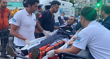 Kadıköy'de kaza yaptı, aranması çıktı