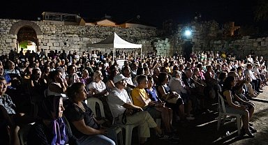 Kaleiçi'nde Türk halk müziği esintisi