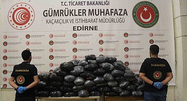 Kapıkule'de CNC makinesi içerisine gizlenmiş 133 kilogram esrar yakalandı