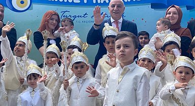 Keçiören Belediye Başkanı Altınok, sünnet çocuklarını ziyaret etti