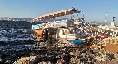 Kuvvetli lodos balık-ekmek teknesini yan yatırdı