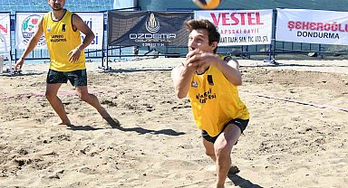 Lapseki'de plaj voleybolu heyecanı başladı