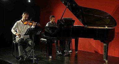 MEM'de Suna Kan anısına konser
