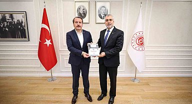 Memur-Sen 7'inci Dönem Toplu Sözleşme tekliflerini Bakan Işıkhan'a teslim etti