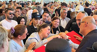 Motosiklet sürücüsünün çarpması sonucu şehit olan polis son yolculuğuna uğurlandı