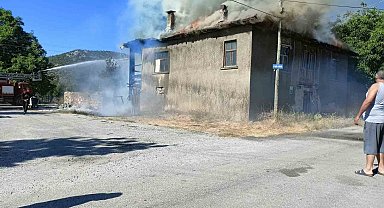 Müstakil evde çıkan yangın söndürüldü